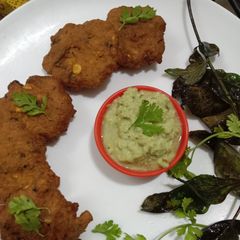 A picture of Masala vadai.