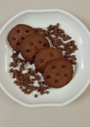 ચોકો ચિપ્સ કૂકીઝ(choco chips cookies Recipe in Gujarati) રેસીપી મુખ્ય ફોટો