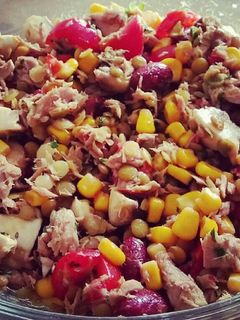 Una foto de Ensalada de lentejas y atún
