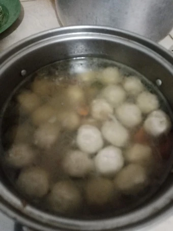 Langkah Mudah untuk Membikin Resep Sup bakso dan sayuran yang Bikin Ngiler Anti Ribet, Menggugah Selera