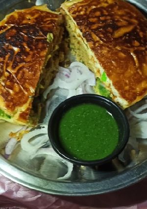 A picture of Shami wala bun kabab.