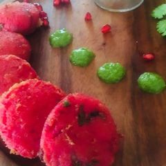 A picture of Farali beetroot patties.