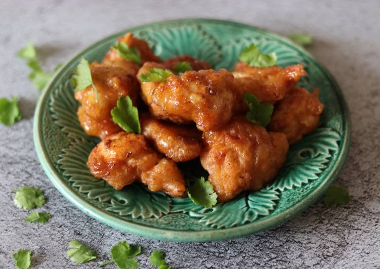 Recipe of Perfect Crispy chicken with spicy honey and tamarind sauce 🍗 🍯 🌶