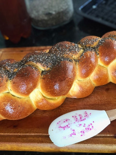 A picture of Sourdough Challah.