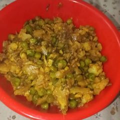 A picture of Gobhi matar ki sabji.