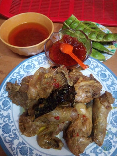 Foto resep Bebek goreng ungkep surabaya ala rochma #yukkmaree