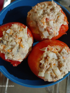 Una foto de Tomates rellenos Express