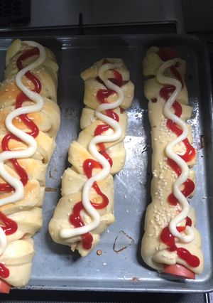 Hình của món Bánh mì kẹp xúc xích 🌭.