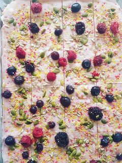 A picture of Strawberry Yoghurt bark.