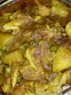 आलू गोभी (Aloo Gobhi recipe in Hindi) रेसिपी मुख्य फोटो