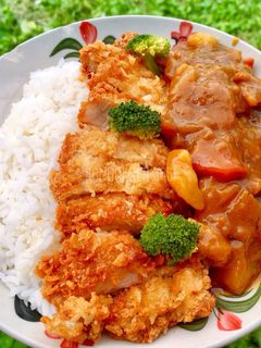 รูปของ ✿ ข้าวแกงกะหรี่~หมูทอด ✿