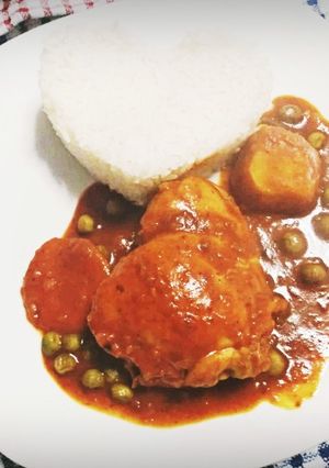 Una foto de Estofado peruano de pollo