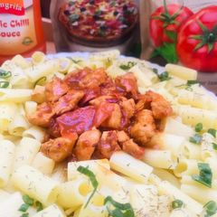 A picture of Tomato basil rigatoni.