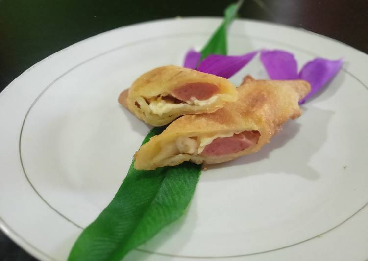 Resep Lempeng bersosej Dan berkeju bersalut telur yang Menggugah Selera