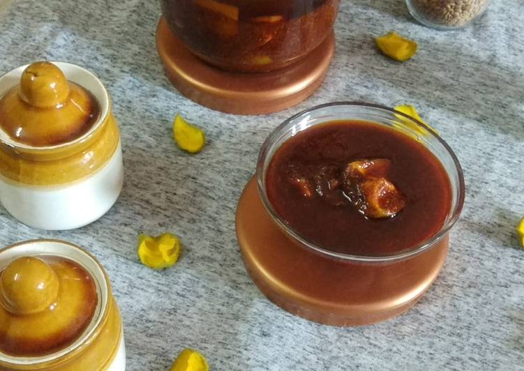 Khatta Keri Achaar (Mango Pickle)