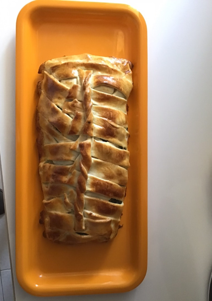 Una foto de Pastel de acelgas en hojaldre