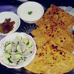 A picture of Aloo ka paratha.