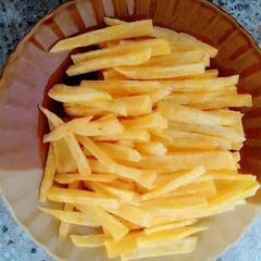 A picture of French fries🍟.