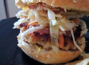 Una foto de Hamburguesa de bacalao 🍔🐟