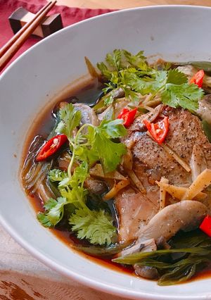Hình của món Phi Lê Cá Mú Vàng Hấp Nấm & Xì Dầu.