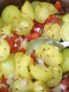 A picture of Apple gourd salad.