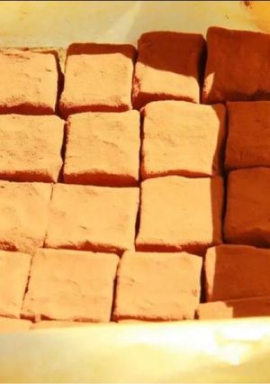 Hình của món Nama sô cô la (nama chocolate) cho lễ Valentine.