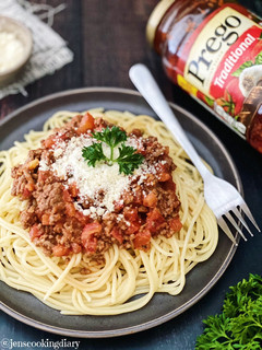 A picture of Easy Spaghetti Bolognese.