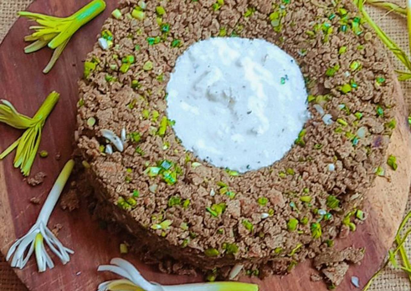 Hara Lehsun With baingun bharta - Memon's Speciality