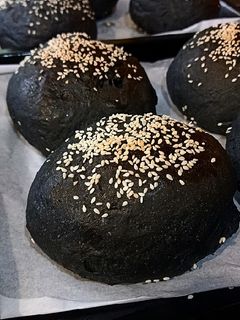 Foto resep Activated charchoal burger bun