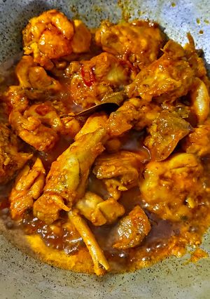 চিকেন কষা(chicken kosha recipe in Bengali) রেসিপির প্রধান ছবি