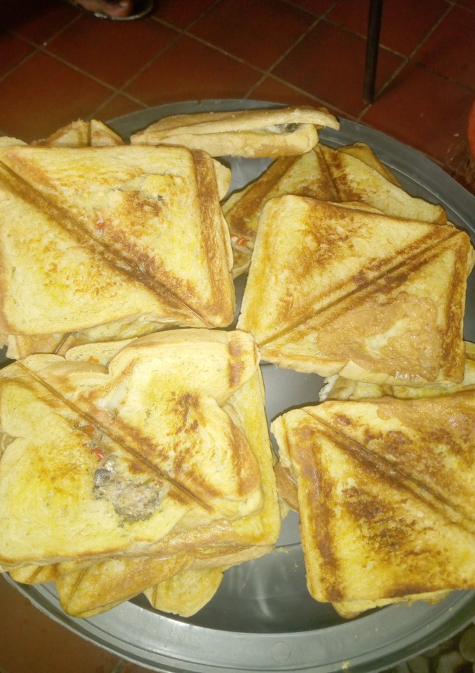 A picture of Onion Toast Bread.