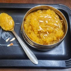 A picture of Besan Ka Halwa.