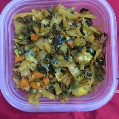 A picture of 3 vegetable curry (Satvik).