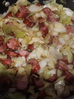 A picture of Keto cabbage and kielbasa.
