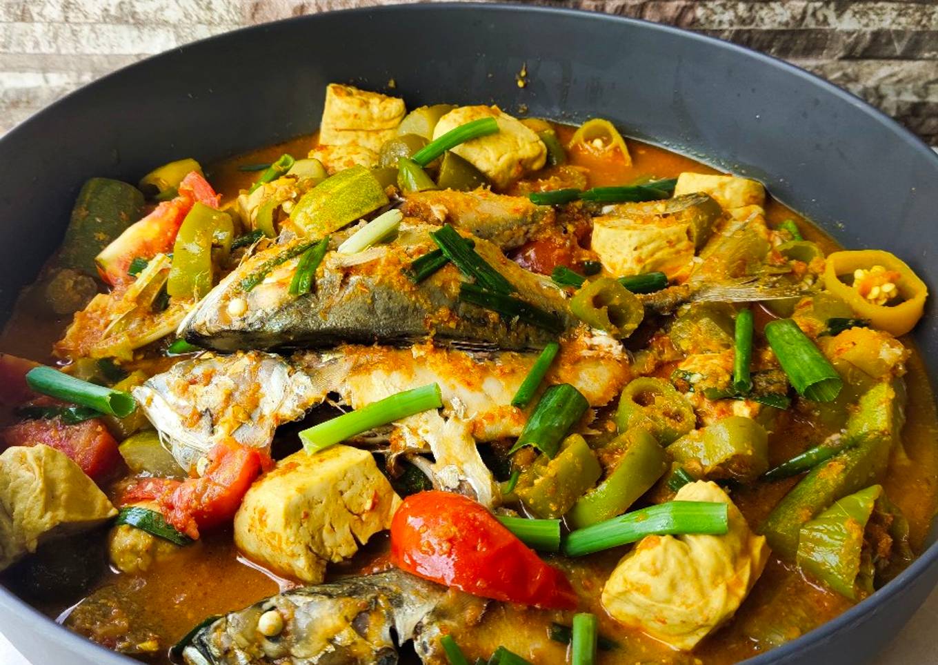 Asam Pedas Ikan Kembung Tahu Putih
