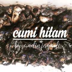 A picture of Cumi hitam.