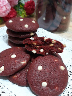 Foto resep Red velvet chewy chocochips cookies