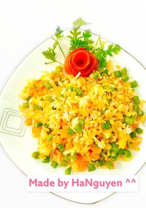 Hình của món Cơm chiên rau củ.