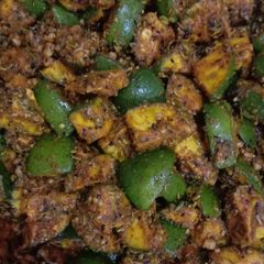 A picture of Mango pickle.