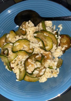 Une photo de Risotto aux courgettes 🥒