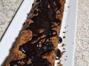 Una foto de bizcocho de chocolate