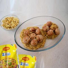 A picture of Maggi nest paddu.