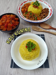Foto resep 876. Nasi Kuning Magic Com, Praktis