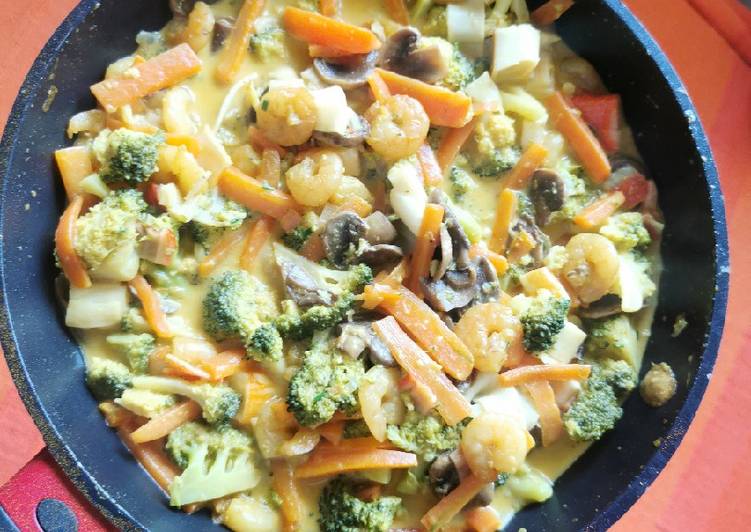 Caril de Legumes e Camarão