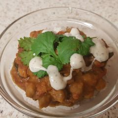 A picture of Chickpea Spinach & potato curry 😀.