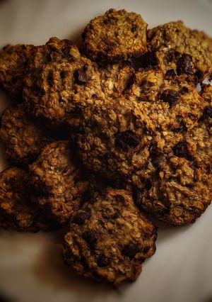 Una foto de GALLETAS DE AVENA, PLÁTANO Y CHOCOLATE (¡Sin levadura!)