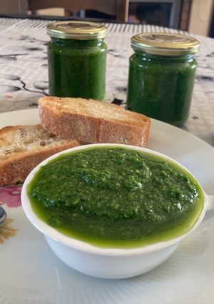 Une photo de Pesto à l’ail des ours