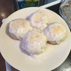 A picture of Breakfast Bombs.