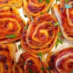 A picture of Pizza rolls.