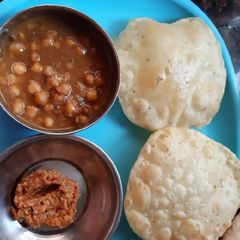 A picture of Maida poori.